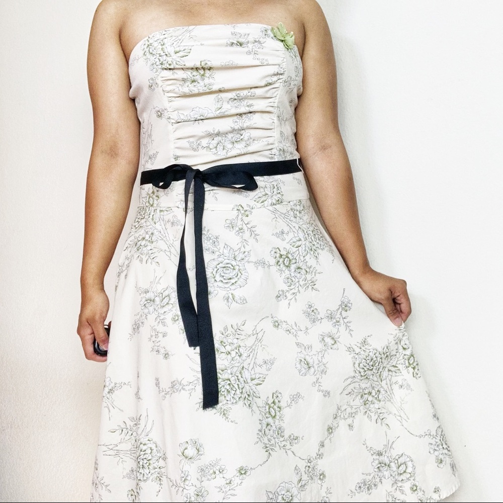 Vintage Ruby Rox Cream Floral Strapless Dress